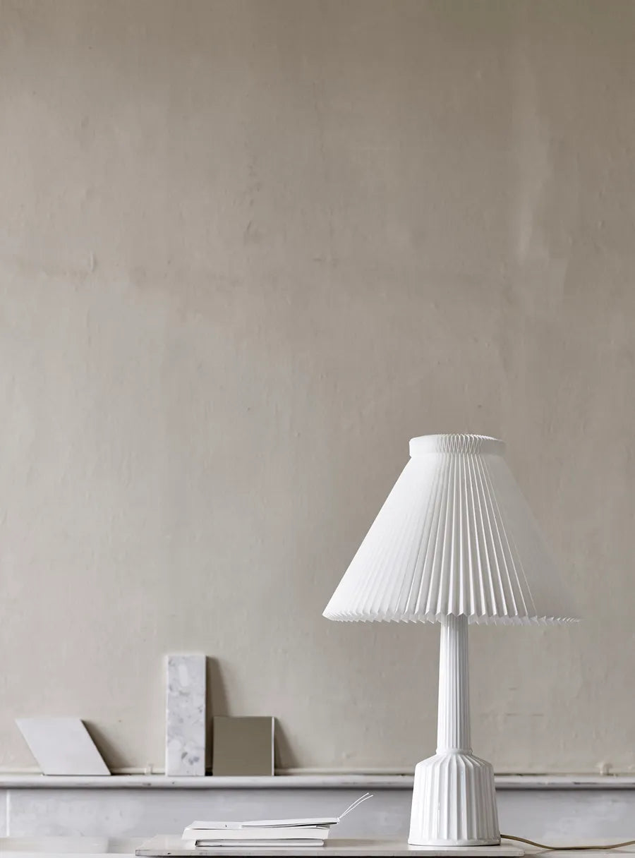 Esben Klint Lampe fra Lyngby Porcelæn – Dansk Design Udstillingsmodel