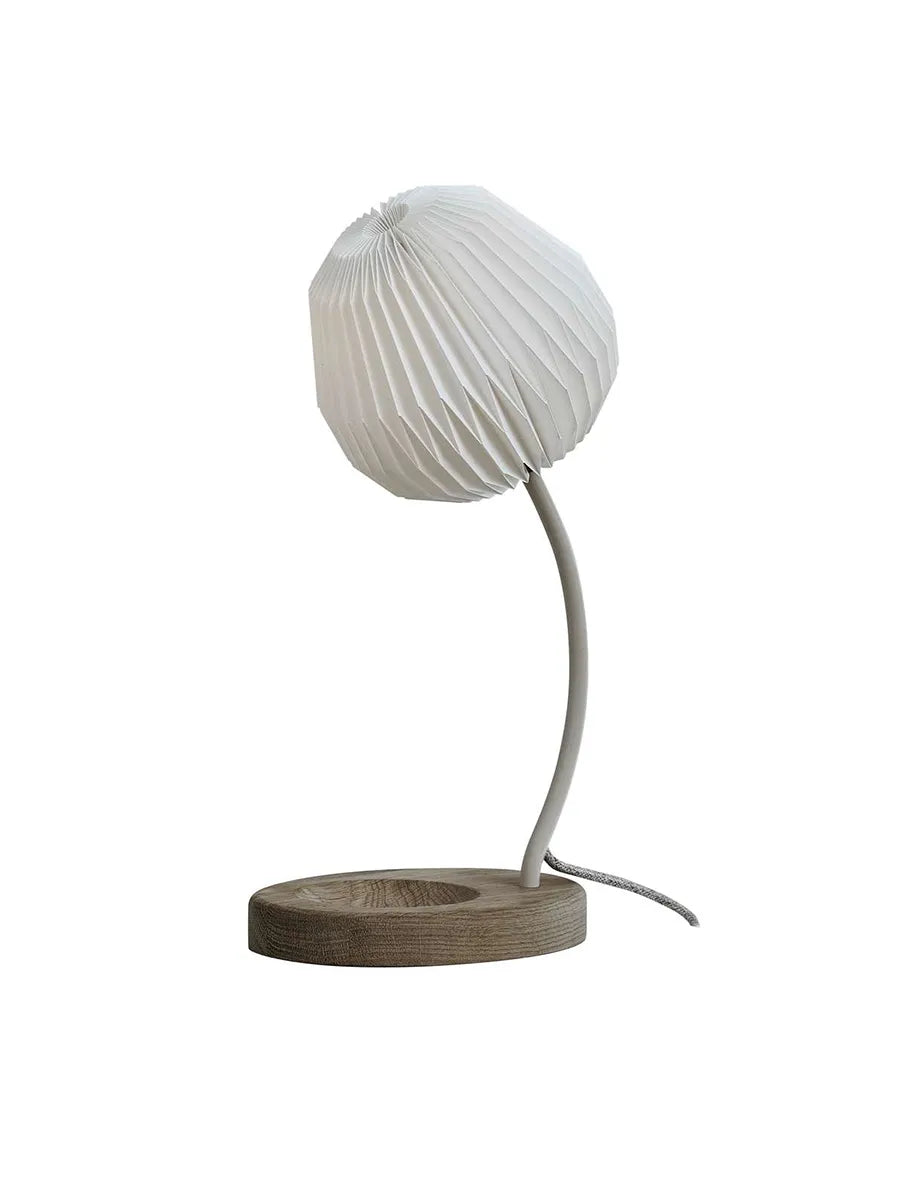 Le Klint The Bouquet Bordlampe – Dansk Design Udstillingsmodel