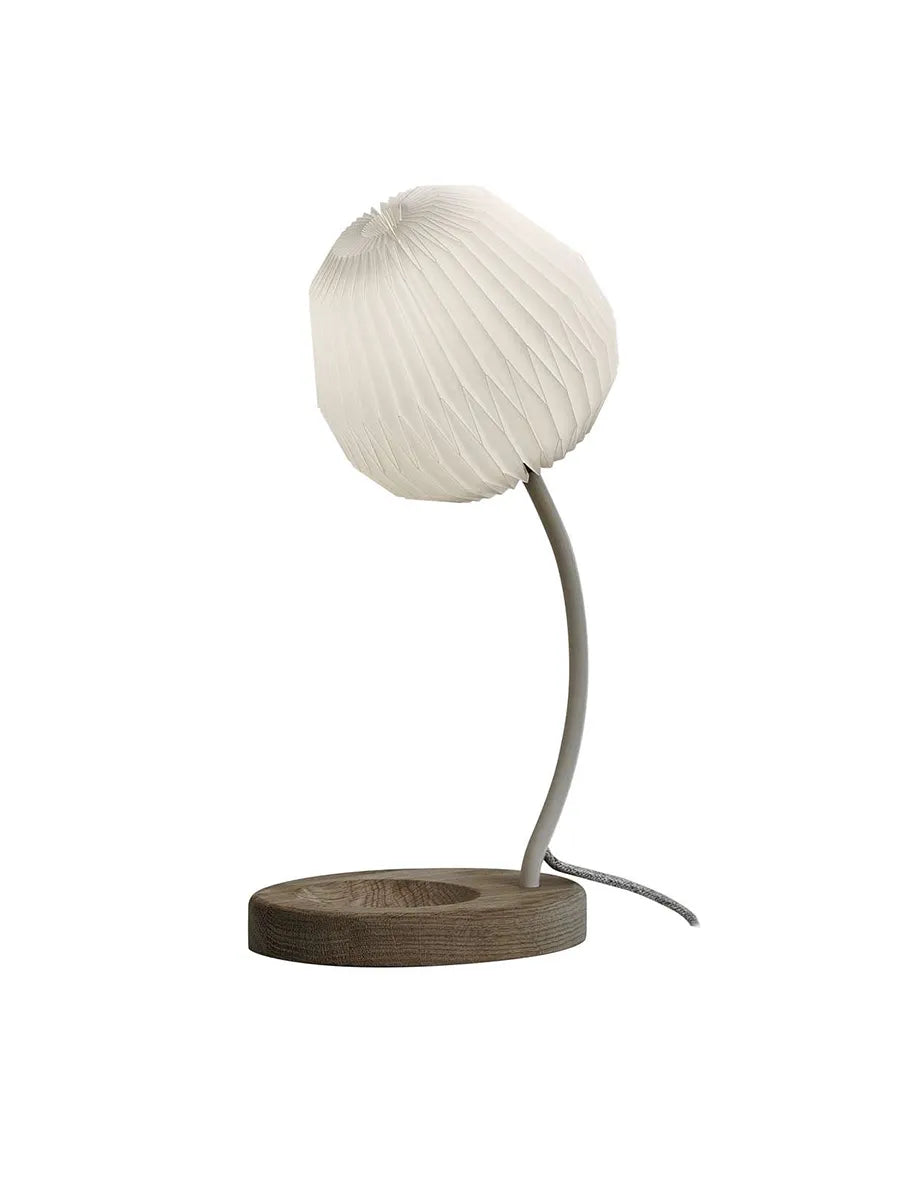 Le Klint The Bouquet Bordlampe – Dansk Design Udstillingsmodel