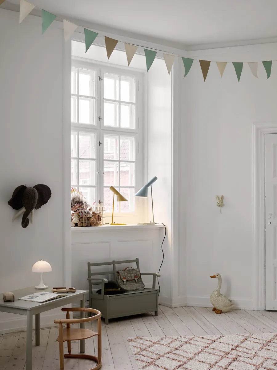 AJ Mini Bordlampe – Louis Poulsen