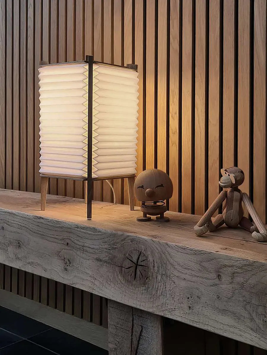Le Klint Bee Hive Bordlampe, Small – Udstillingsmodel
