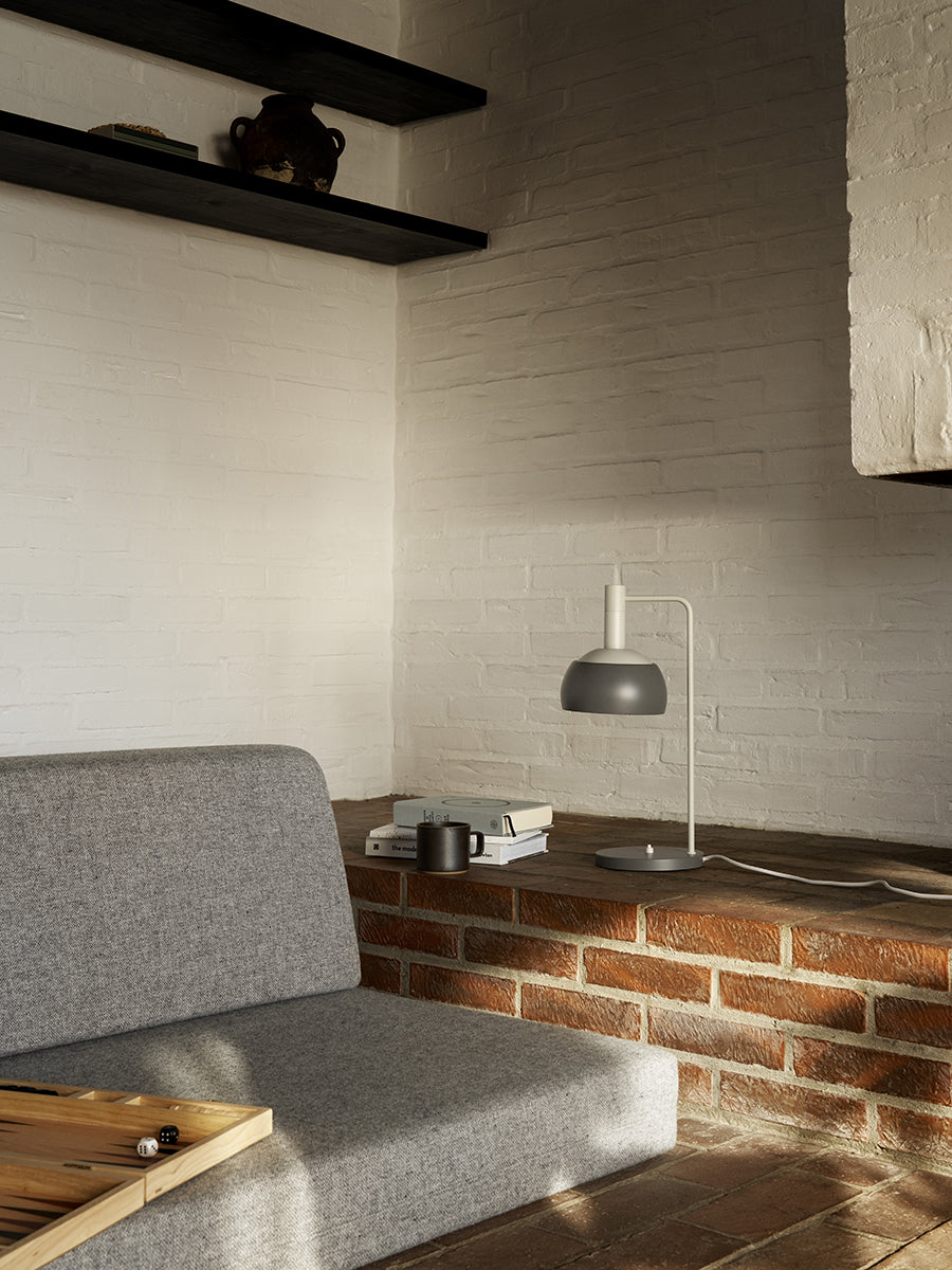 FJ Elements Table Lamp fra Louis Poulsen