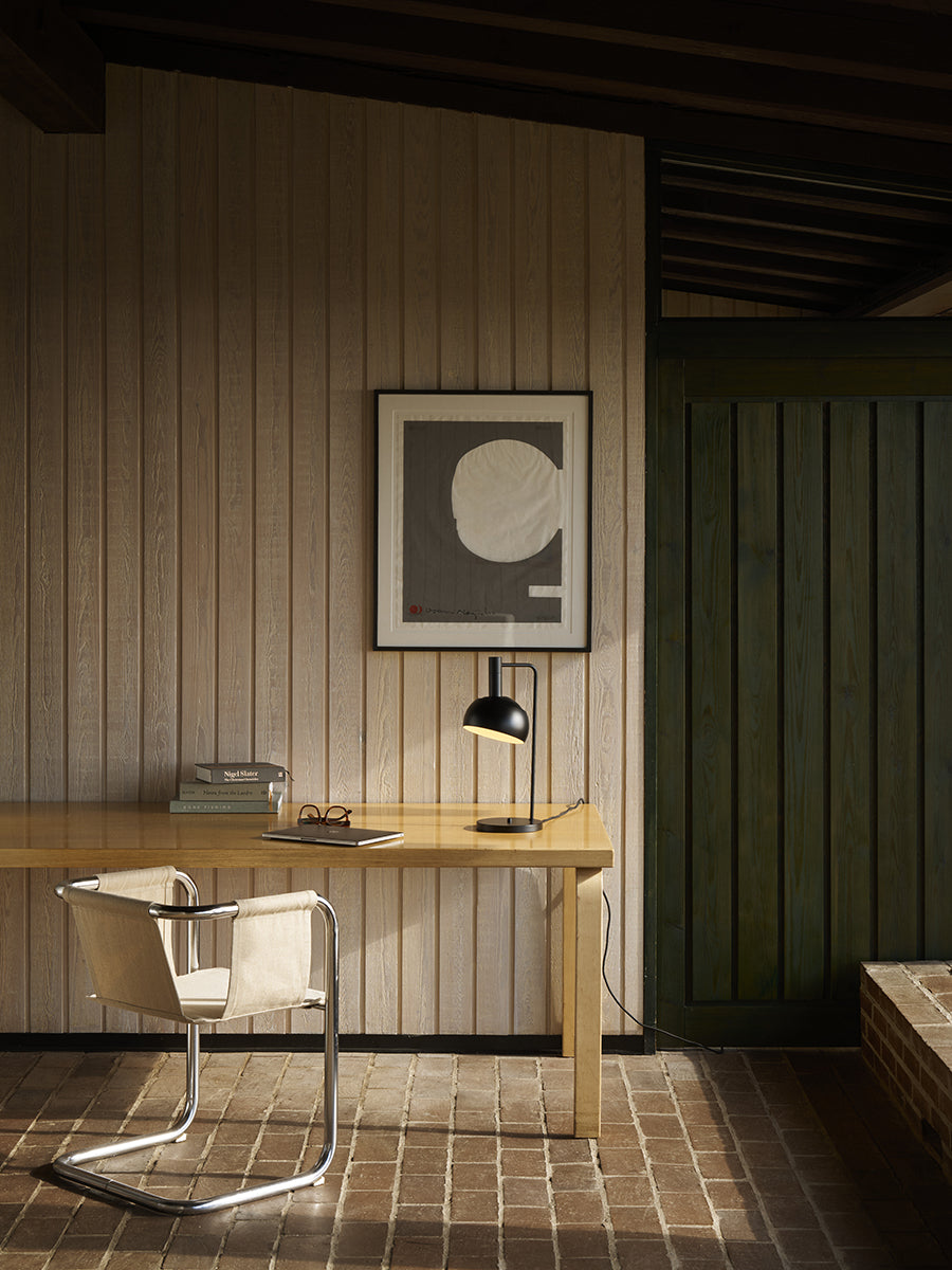 FJ Elements Table Lamp fra Louis Poulsen