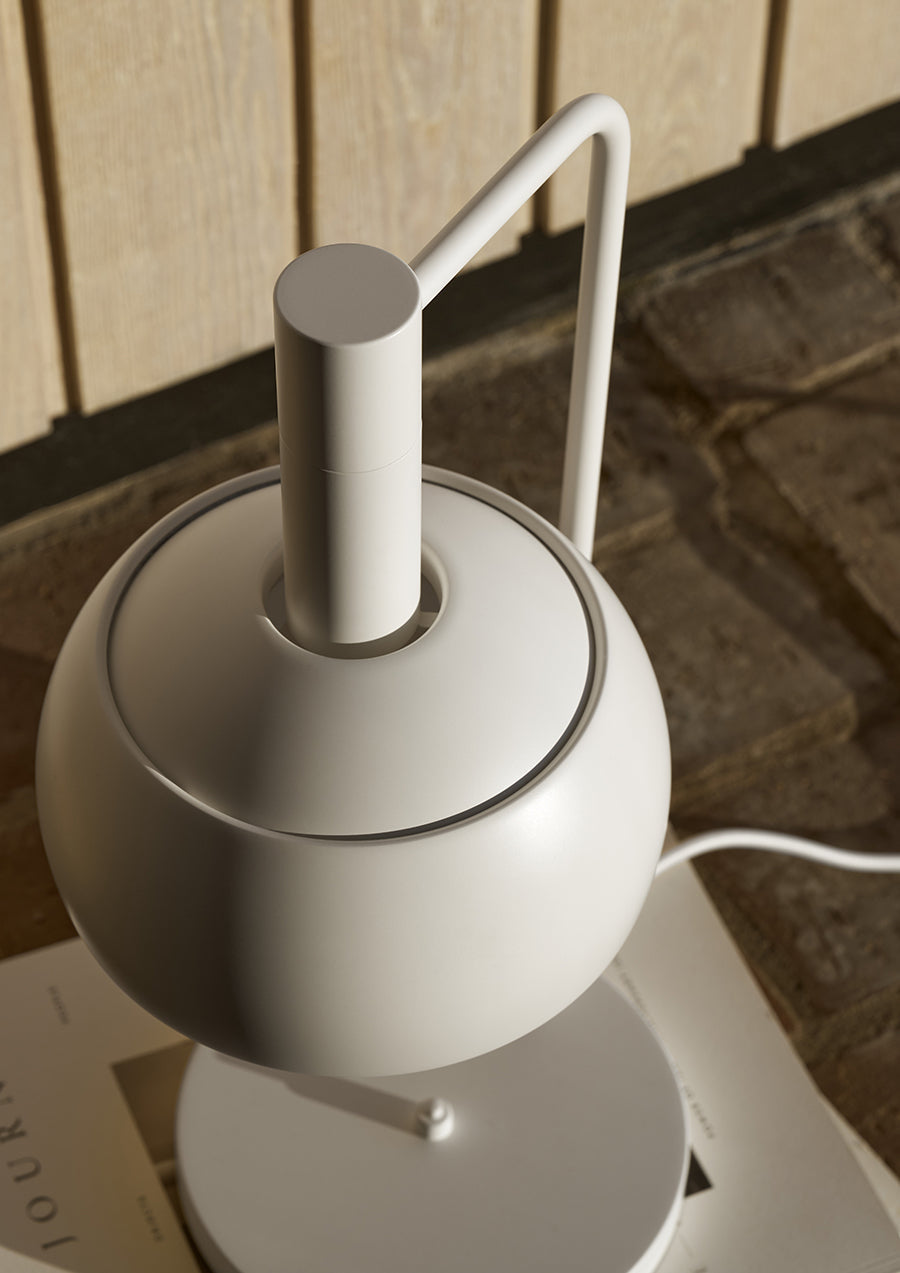 FJ Elements Table Lamp fra Louis Poulsen