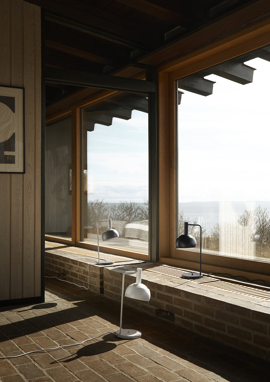 FJ Elements Table Lamp fra Louis Poulsen