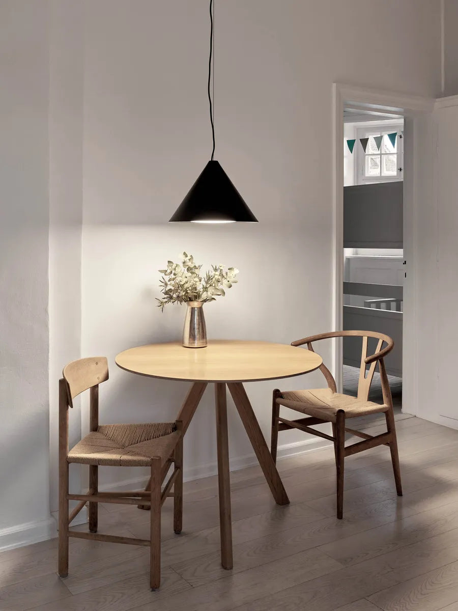 Louis Poulsen Keglen Pendel – Dansk Design Udstillingsmodel