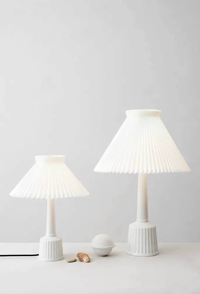 Lille Esben Klint bordlampe fra Lyngby Porcelæn