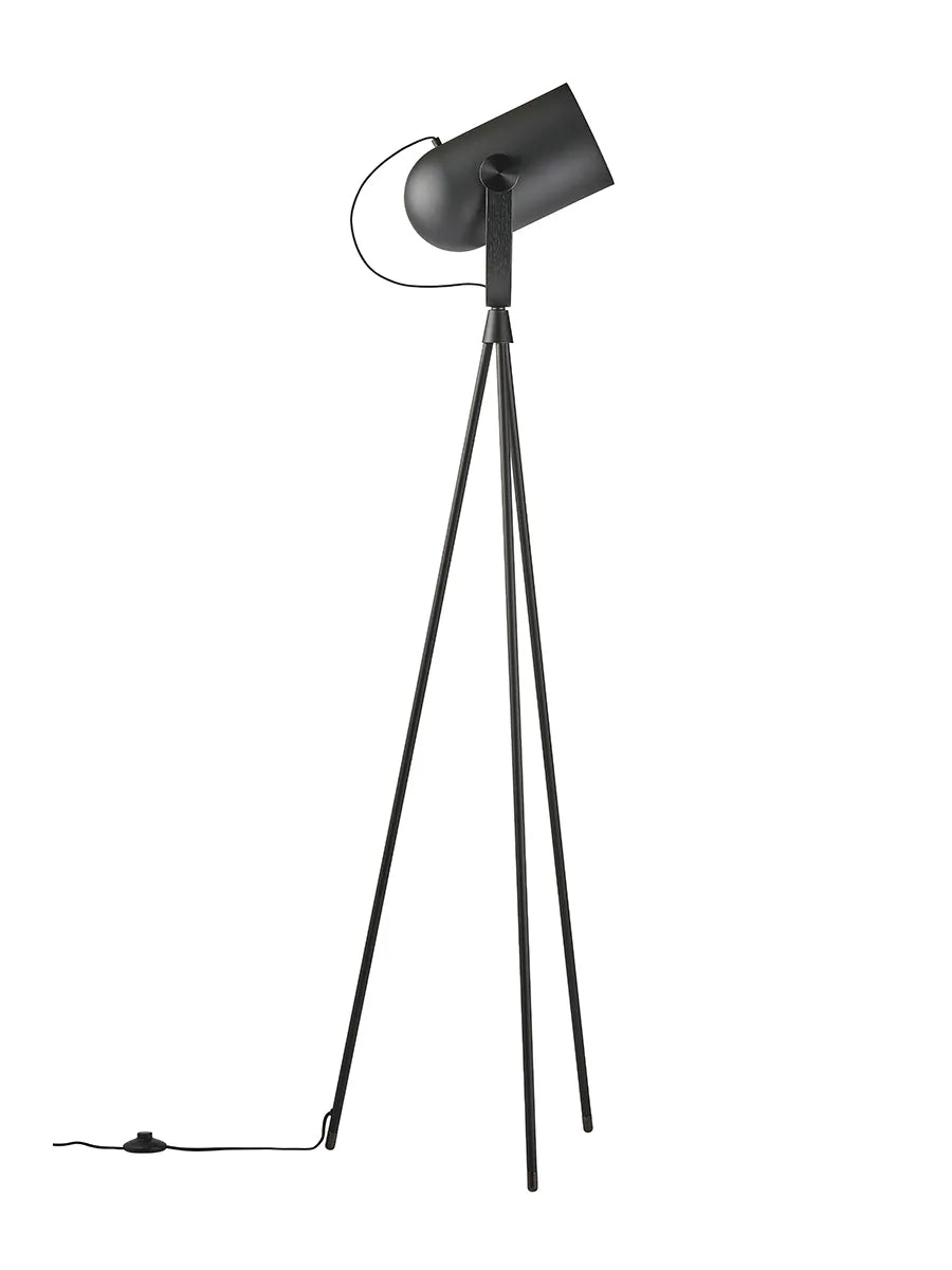 Carronade II Gulvlampe fra Le Klint