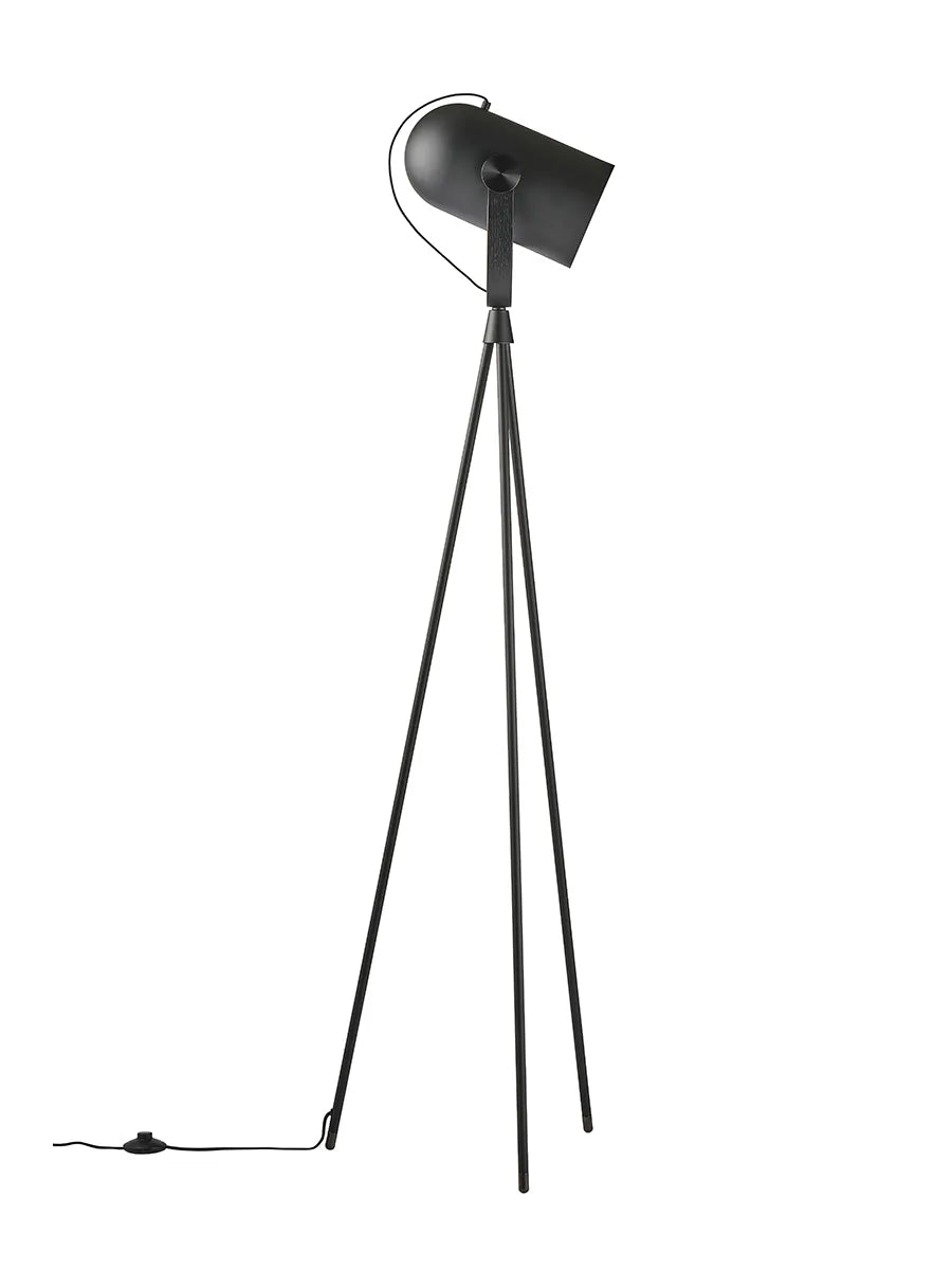 Carronade II Gulvlampe fra Le Klint