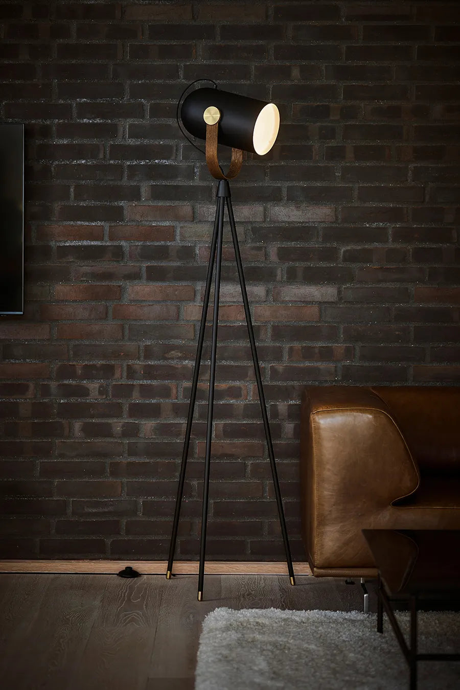 Carronade II Gulvlampe fra Le Klint