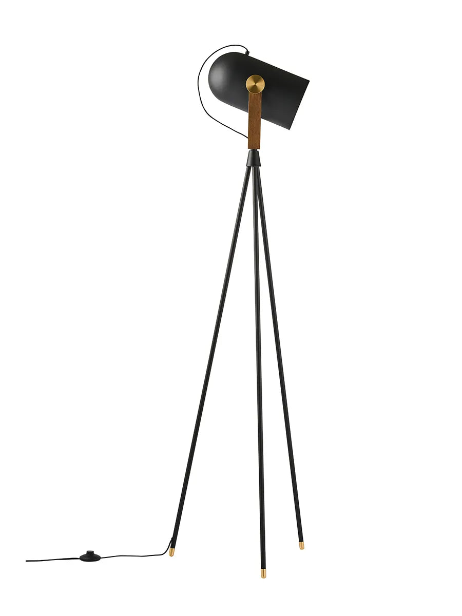 Carronade II Gulvlampe fra Le Klint