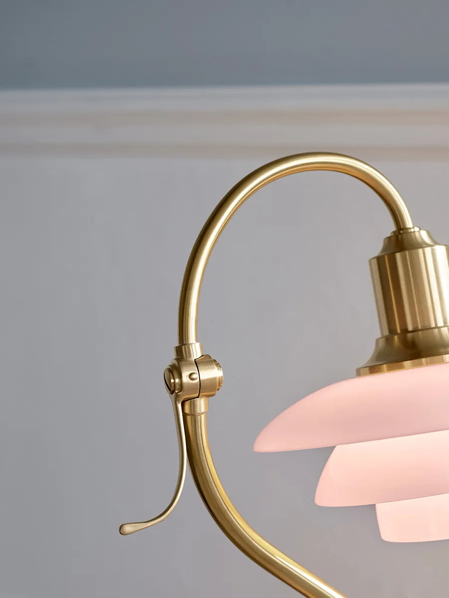 PH 2/2 Question Mark Bordlampe, Pale Rose – Udstillingsmodel fra Louis Poulse