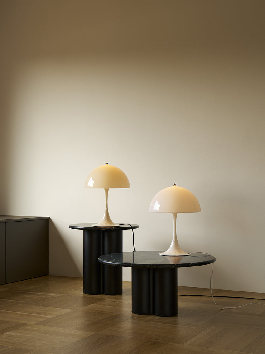 Panthella 320 Bordlampe, Opal – Verner Panton for Louis Poulsen