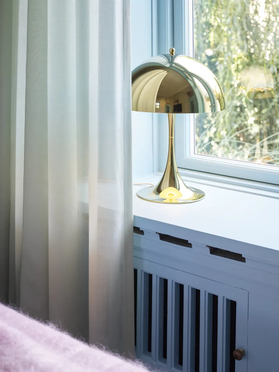 Panthella 320 Bordlampe, Messing – Verner Panton for Louis Poulsen