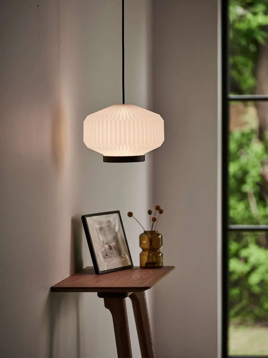 Le Klint Shibui Pendel, Small – Dansk Design Udstillingsmodel