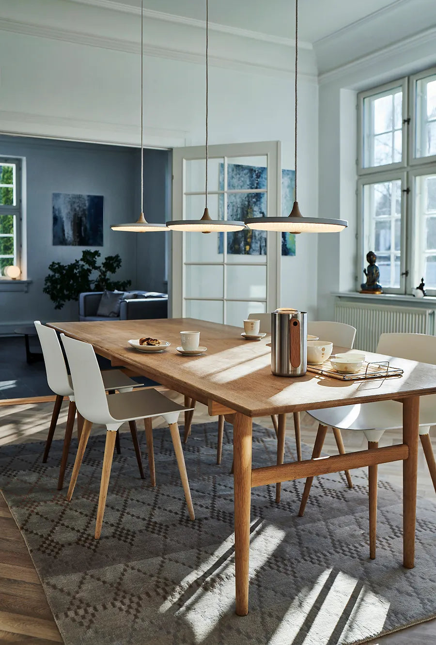 Le Klint Soleil Pendel Small, Lys Eg – Dansk Design Udstillingsmodel