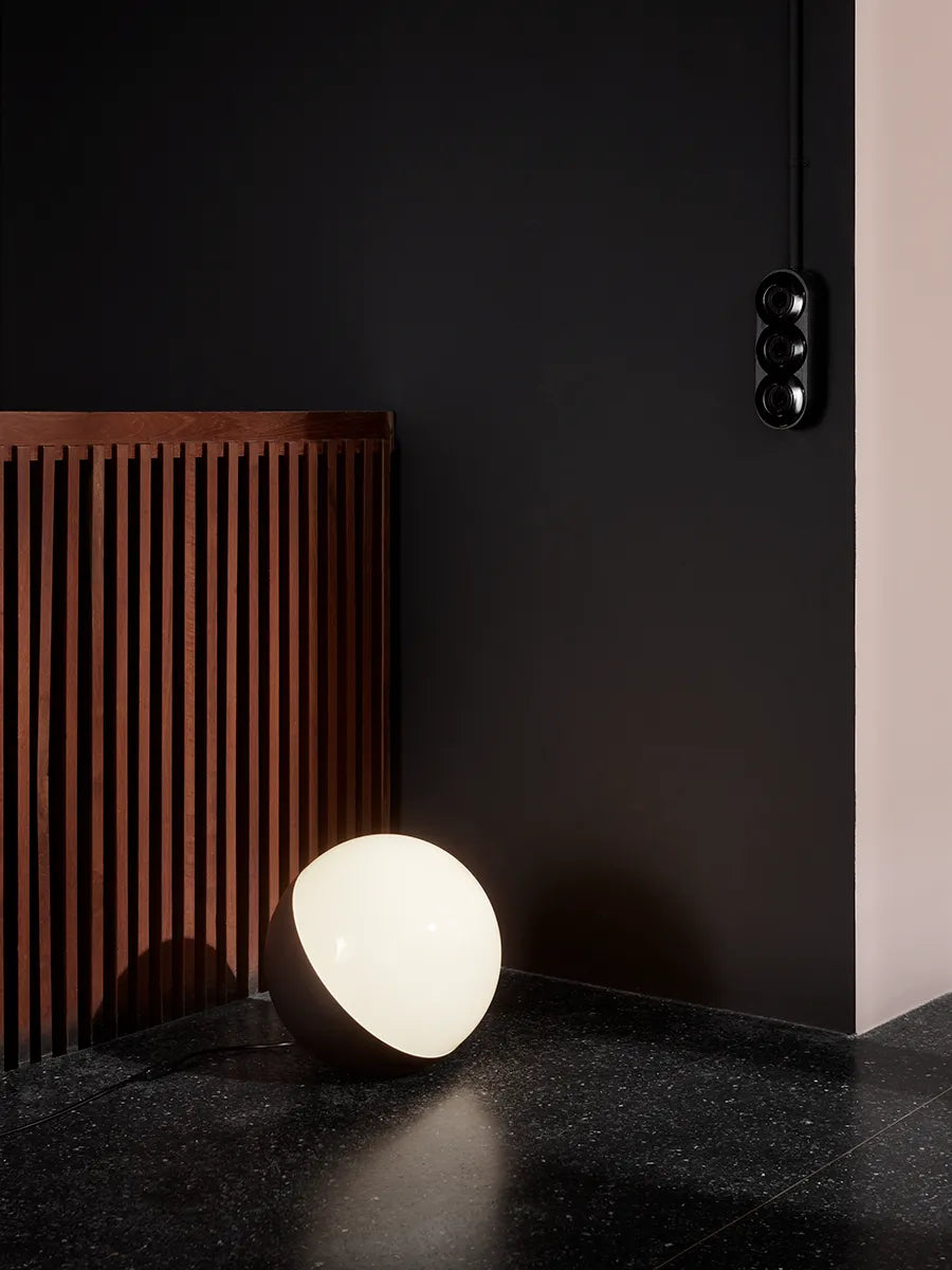 VL Studio bord/gulv fra Louis Poulsen