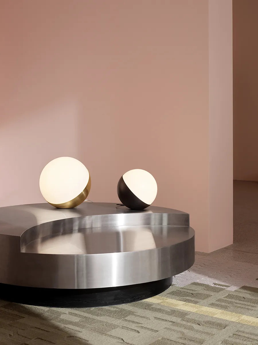 VL Studio bord/gulv fra Louis Poulsen