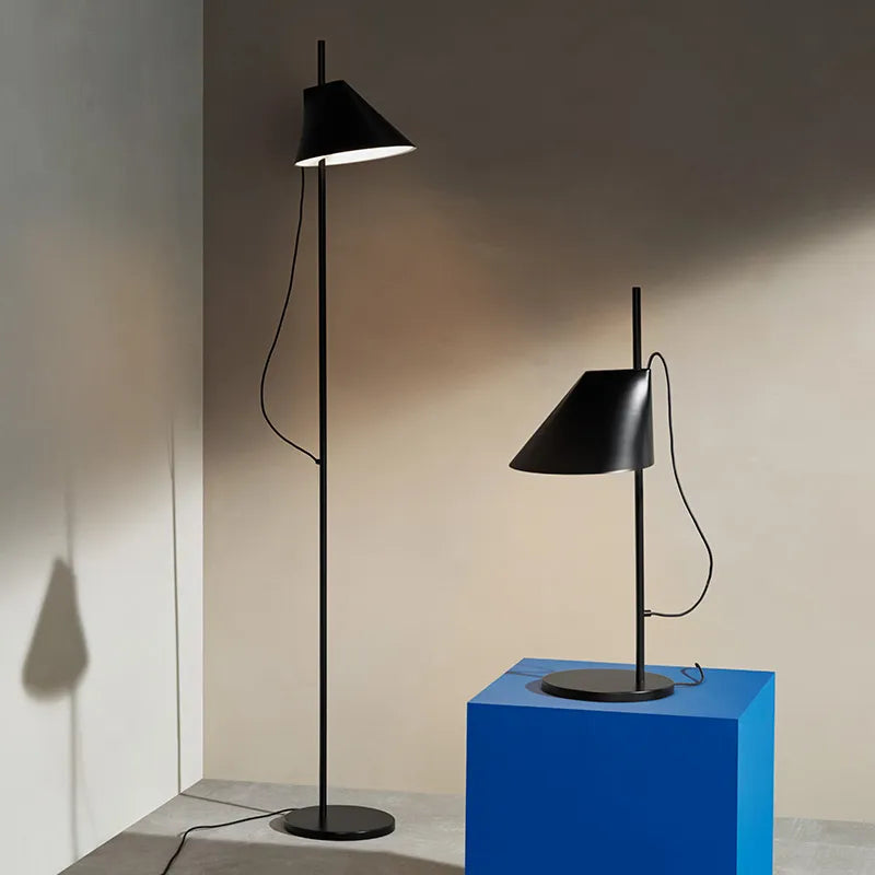 Yuh gulvlampe fra Louis Poulsen