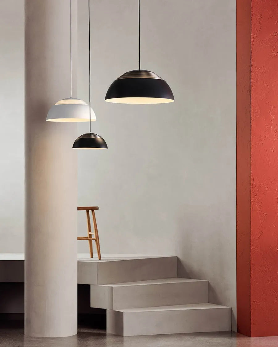Louis Poulsen AJ Royal Pendel – Dansk Design Udstillingsmodel