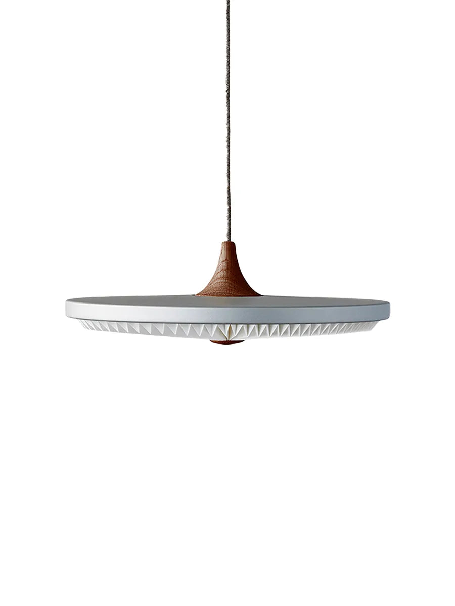 Le Klint Soleil Pendel Small, Røget Eg – Dansk Design Udstillingsmodel