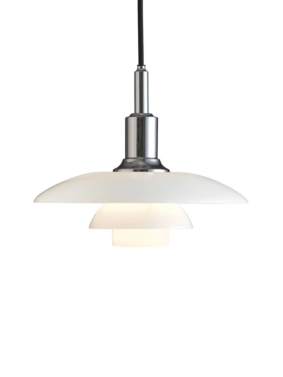 Louis Poulsen PH 3/2 pendel i opalt glas og forkromet messing – dansk designer lampe med blændfrit lys og skandinavisk belysning.