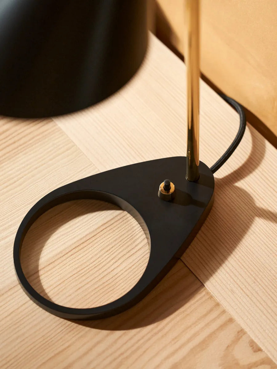 Louis Poulsen AJ Mini Bordlampe Sort/Messing – Udstillingsmodel