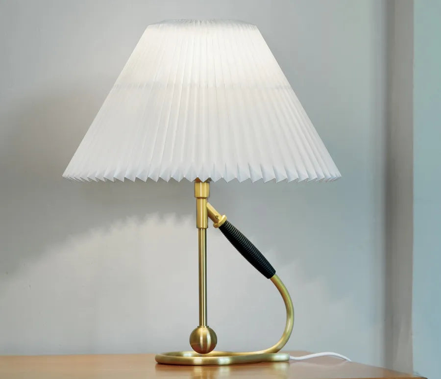 306 Væg/bordlampe fra Le Klint