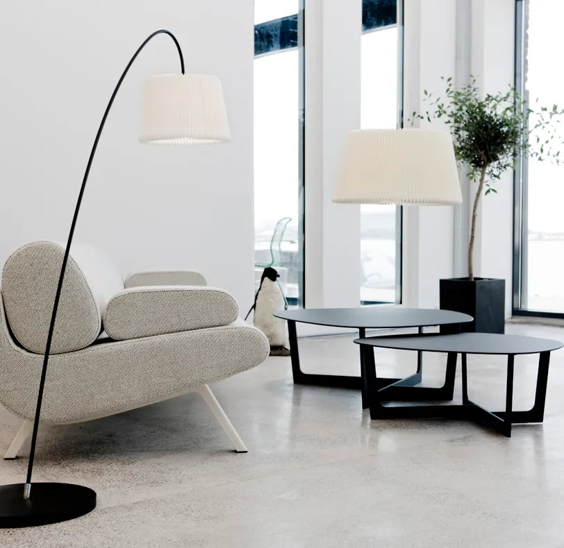 Snowdrop 320 standerlampe fra Le Klint