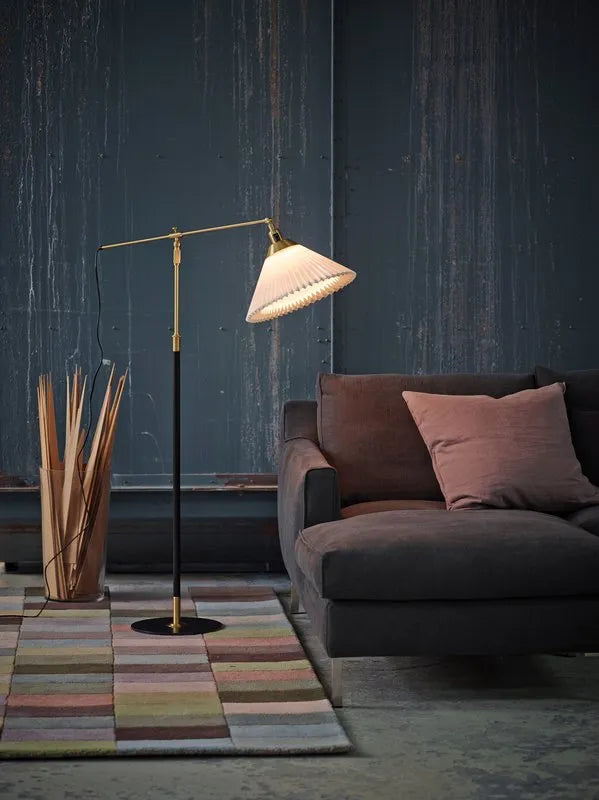 349 Gulvlampe fra Le Klint