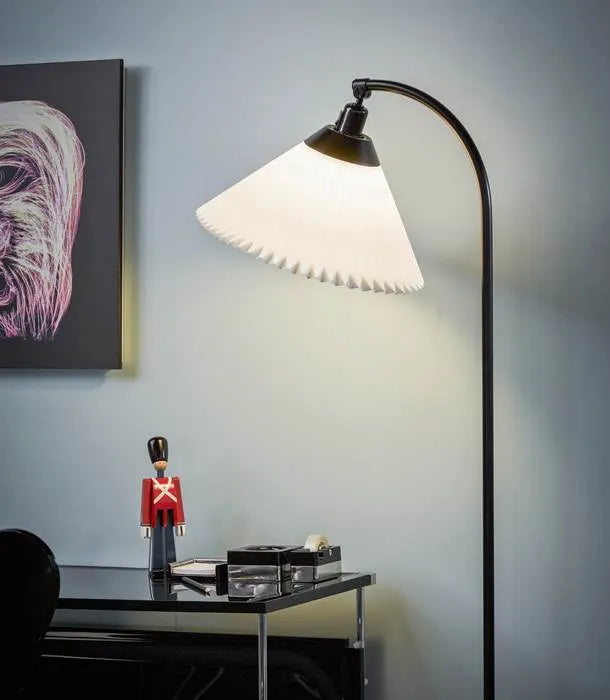 368 Gulvlampe fra Le Klint