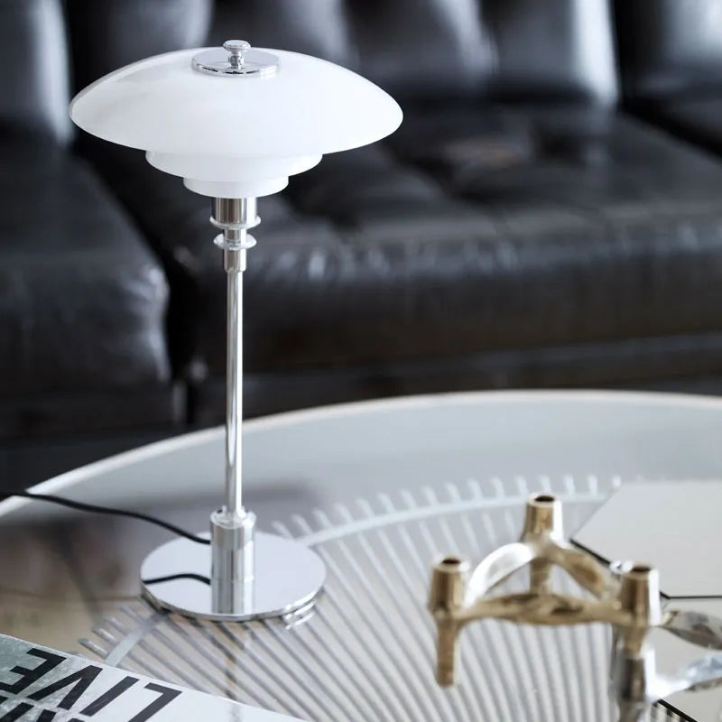 PH 2/1 Bordlampe – Udstillingsmodel fra Louis Poulsen