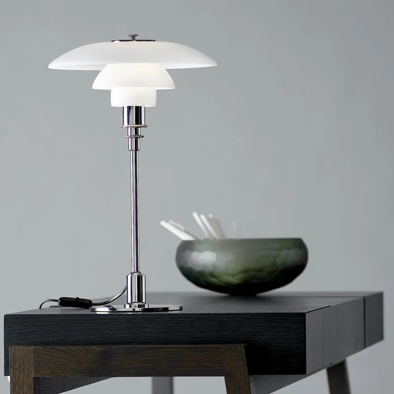 PH 3/2 Bordlampe i Krom – Udstillingsmodel fra Louis Poulsen