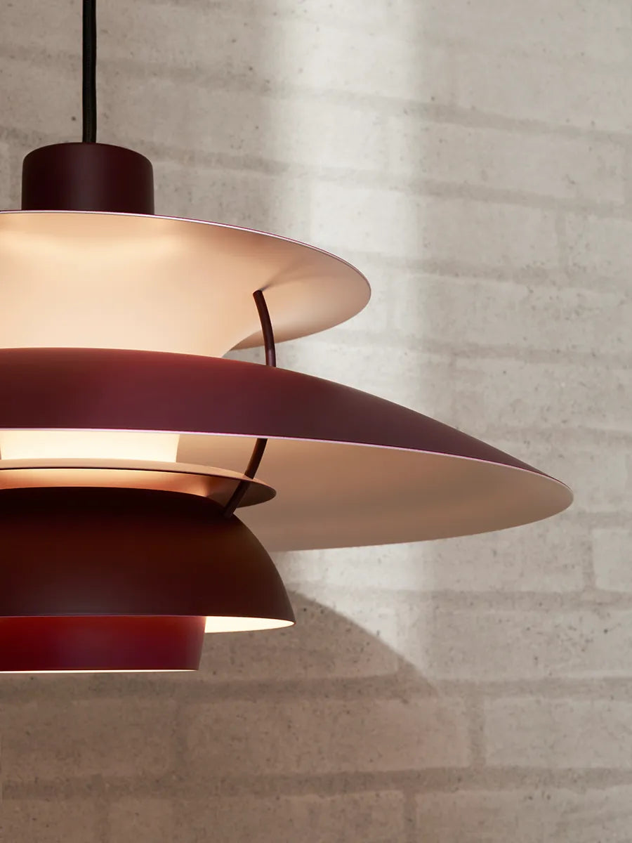 Louis Poulsen PH 5 Pendel Monochrome Burgundy – Udstillingsmodel