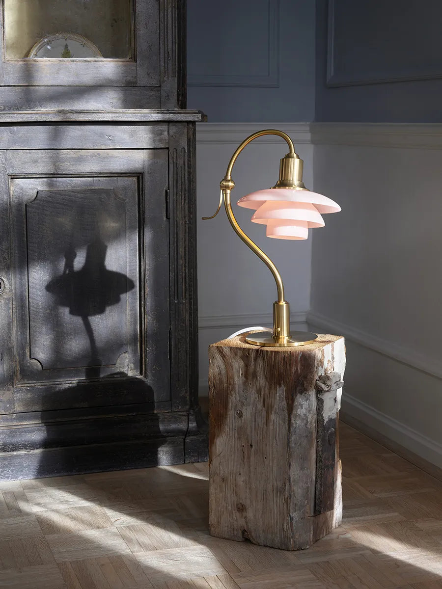PH 2/2 Question Mark Bordlampe, Pale Rose – Udstillingsmodel fra Louis Poulse