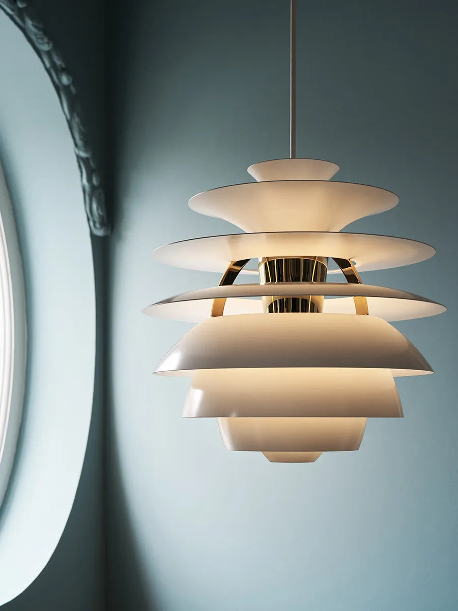 Louis Poulsen PH Snowball Pendel Soft White / Brass – Udstillingsmodel