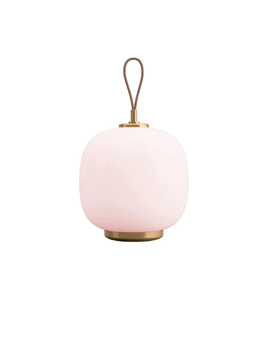 VL45 Radiohus Portable Lamp, pale rose fra Louis Poulsen