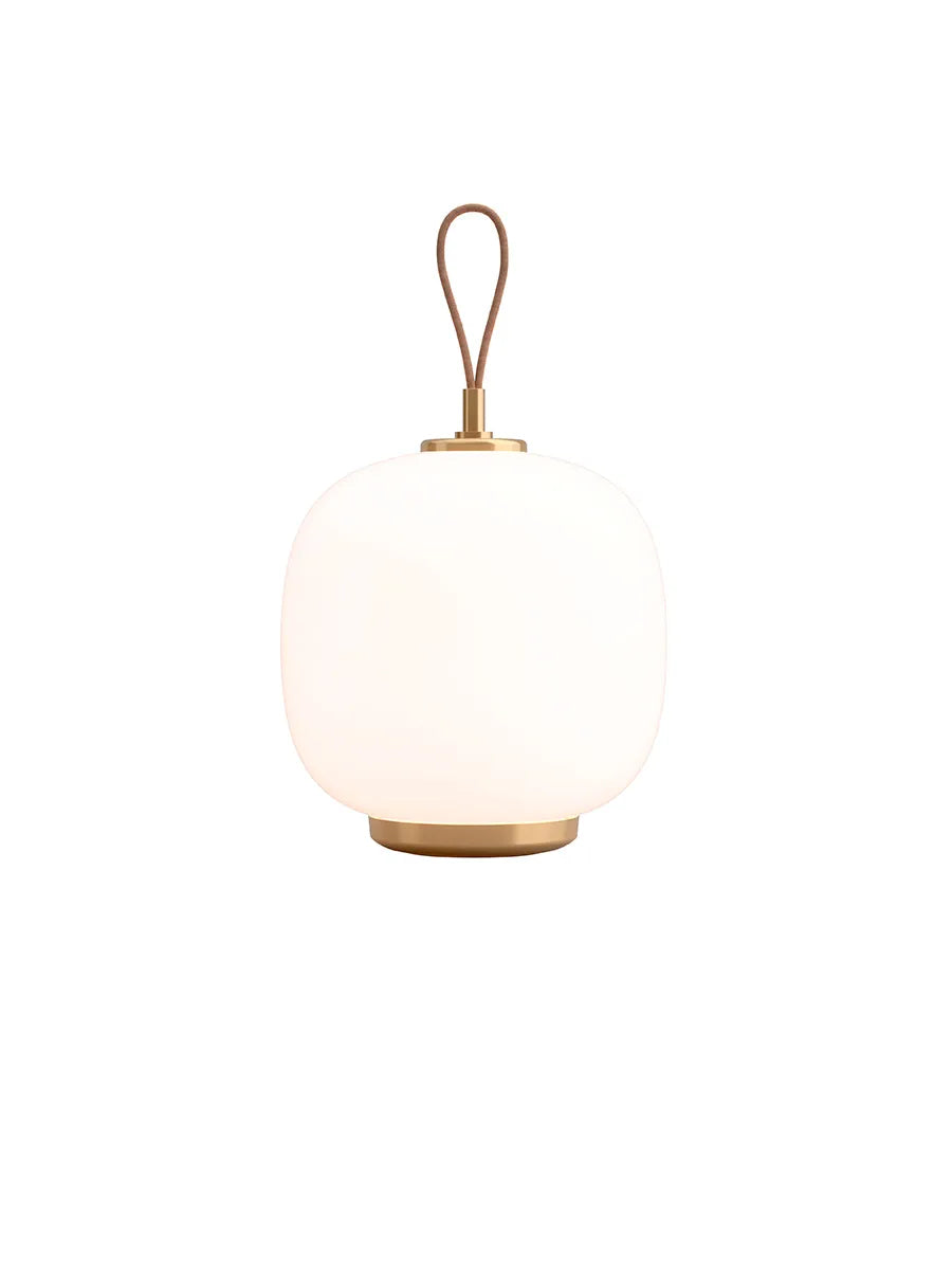 VL45 Radiohus Portable Lamp, pale rose fra Louis Poulsen