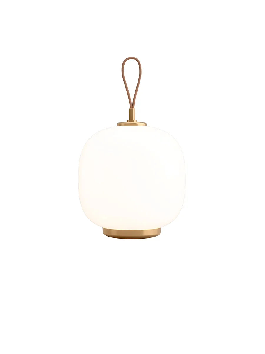 VL45 Radiohus Portable Lampe, Opal White – Udstillingsmodel fra Louis Poulsen