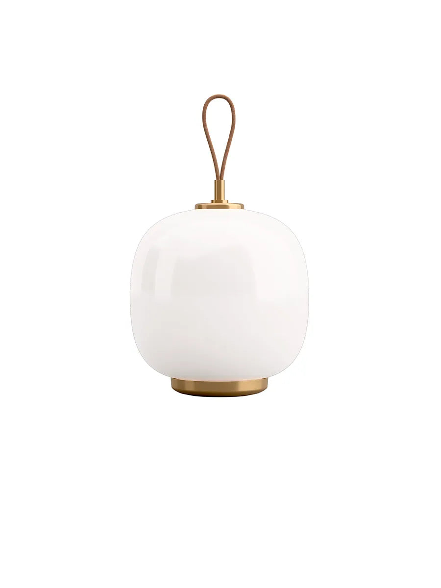 VL45 Radiohus Portable Lampe, Opal White – Udstillingsmodel fra Louis Poulsen