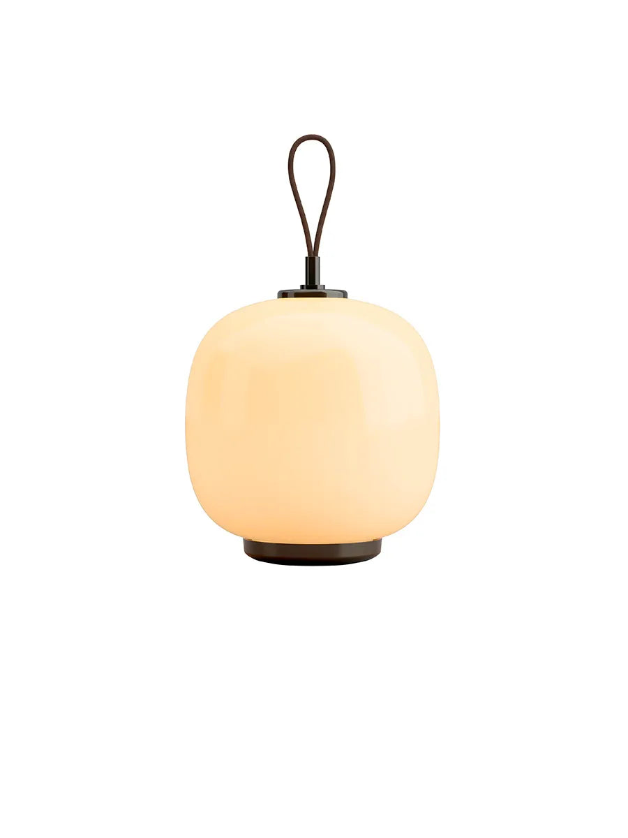 VL45 Radiohus Portable Lamp, pale yellow fra Louis Poulsen