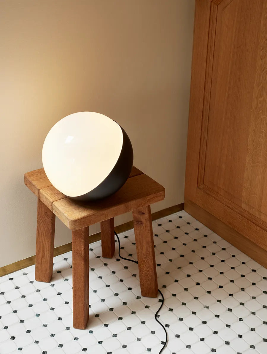 VL Studio bord/gulv fra Louis Poulsen