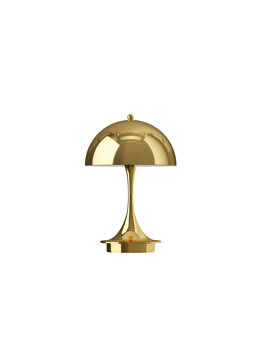 Panthella 160 Portable V3 Brass – Udstillingsmodel fra Verner Panton